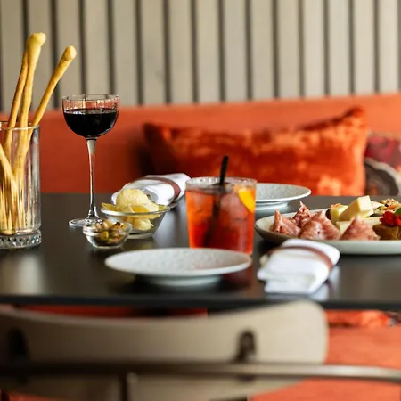 Noce Hotel 3*